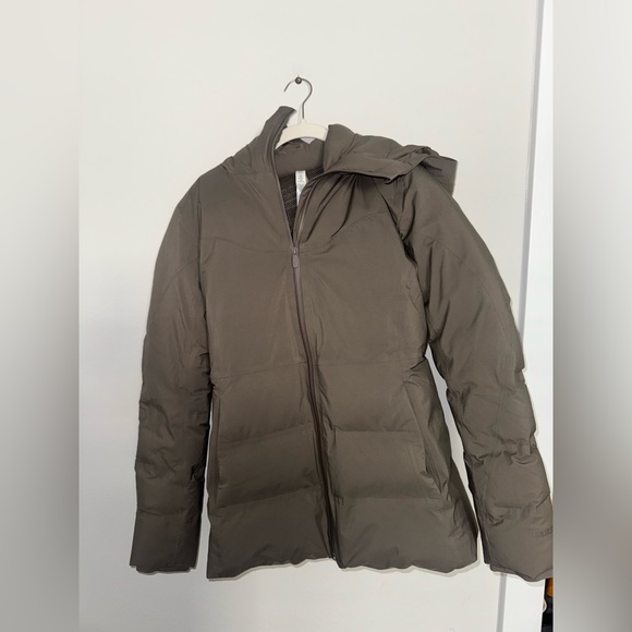 Lululemon StretchSeal Sleet Street Jacket Nomad Size 8 - Picture 7 of 8